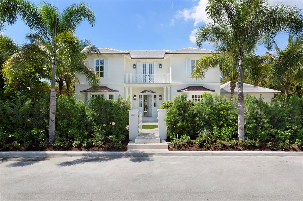 El Encanto - Residential