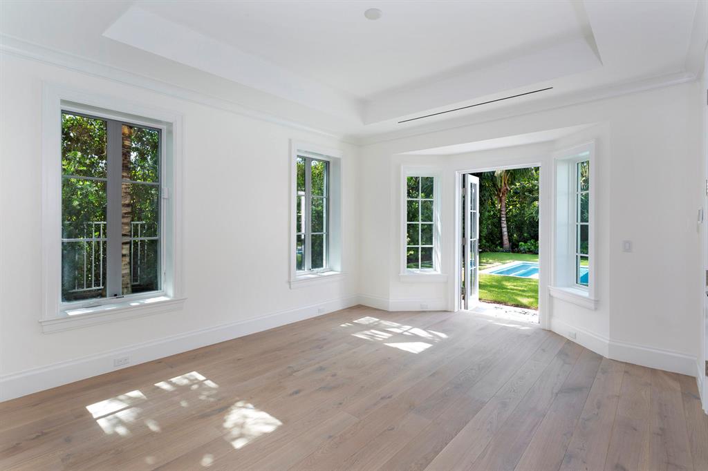 El Encanto - Residential