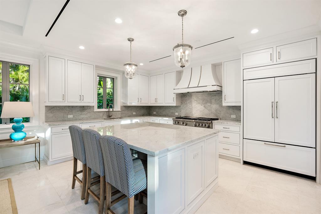 El Encanto - Residential