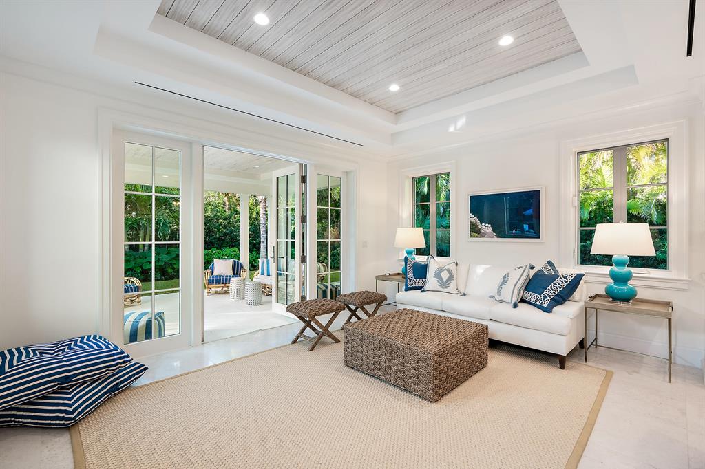 El Encanto - Residential