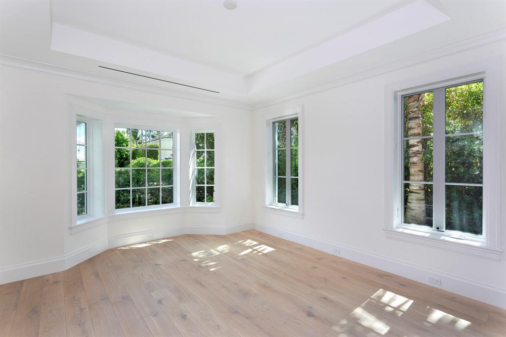 El Encanto - Residential