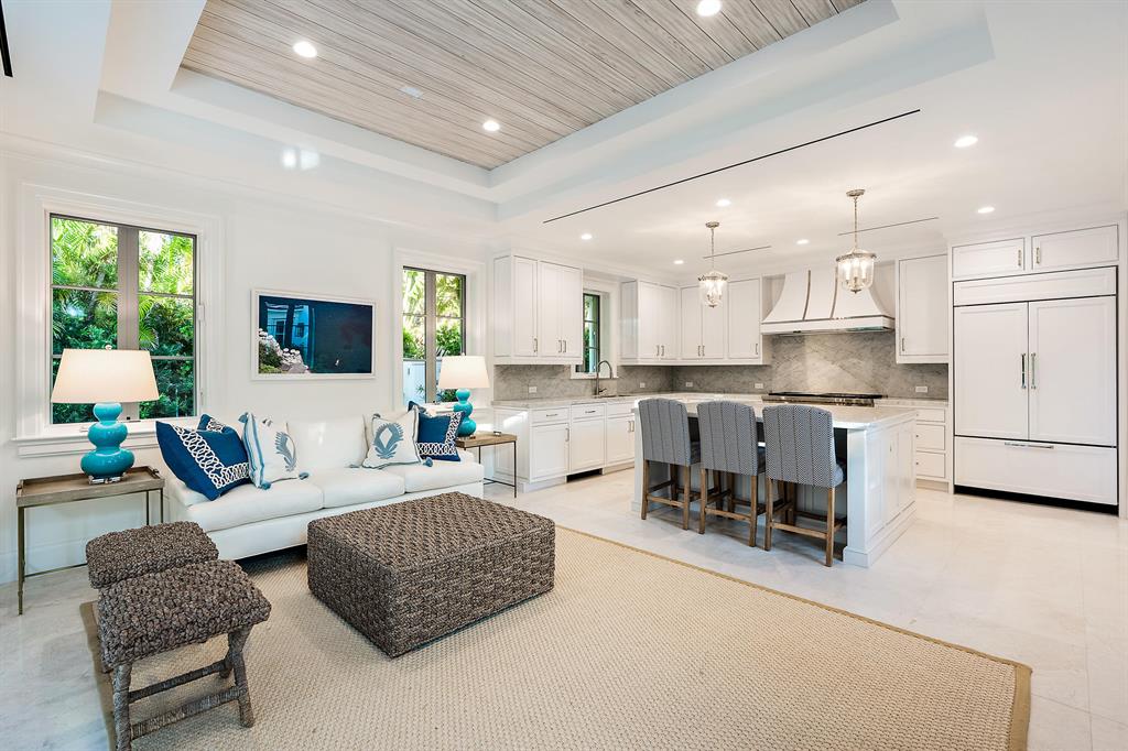 El Encanto - Residential