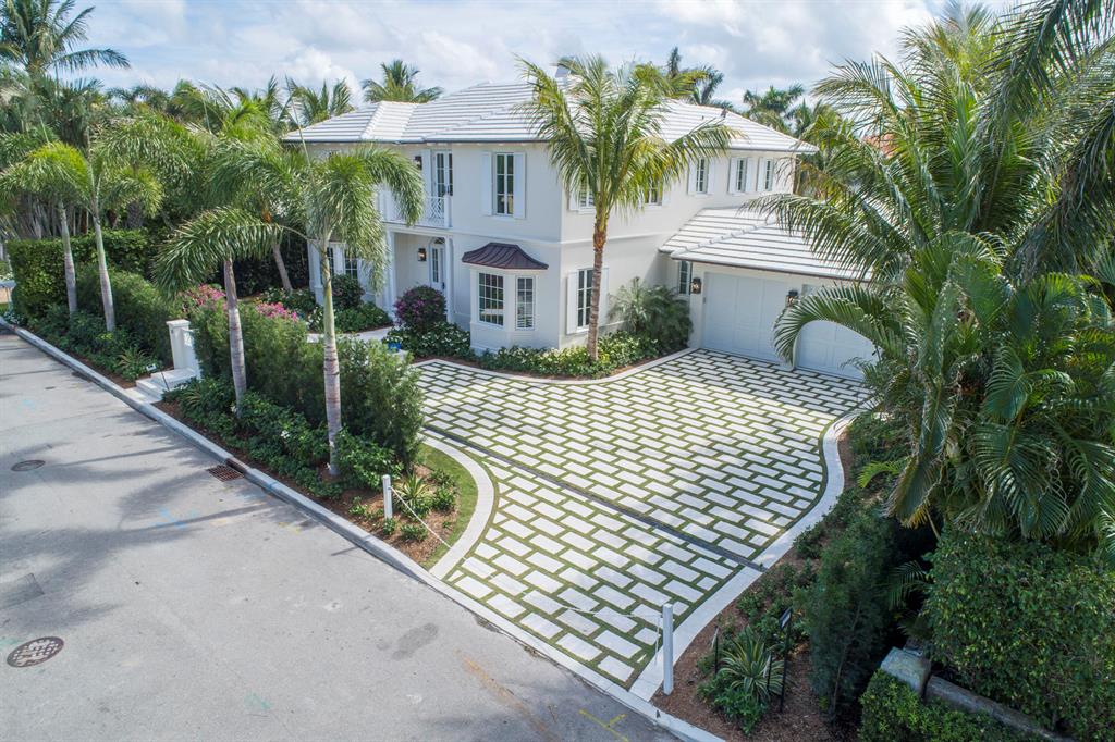 El Encanto - Residential