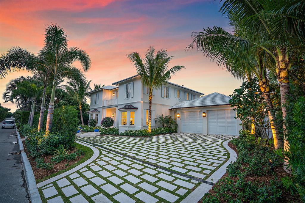 El Encanto - Residential