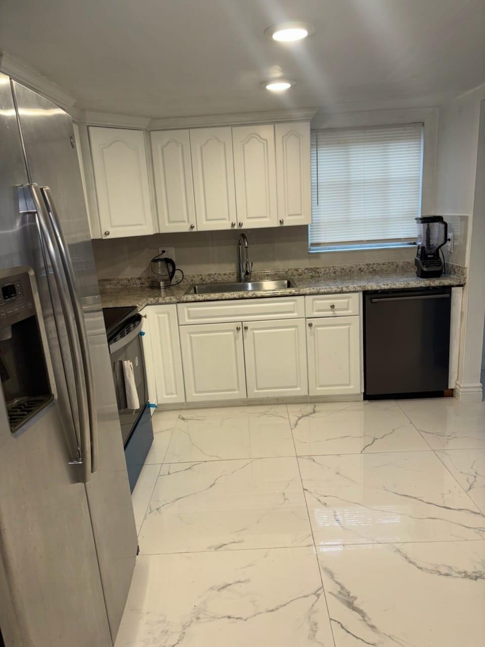 Riverside Estates Condo - Residential Lease