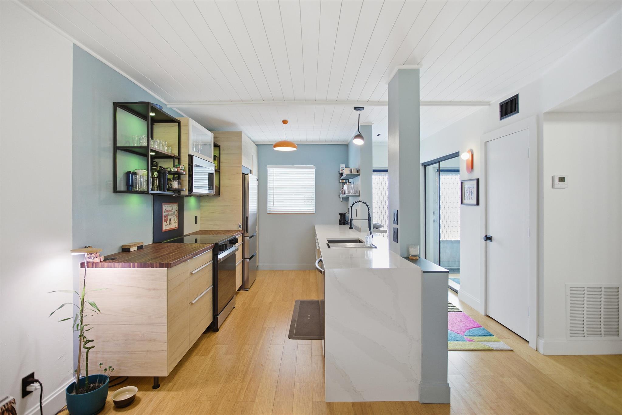 SABAL PINE CONDO - Residential