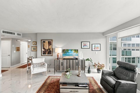 Tiny photo for 3333 NE 34th Street #1120, Fort Lauderdale, FL 33308 (MLS # B26089756)