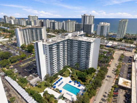 Tiny photo for 3333 NE 34th Street #1120, Fort Lauderdale, FL 33308 (MLS # B26089756)
