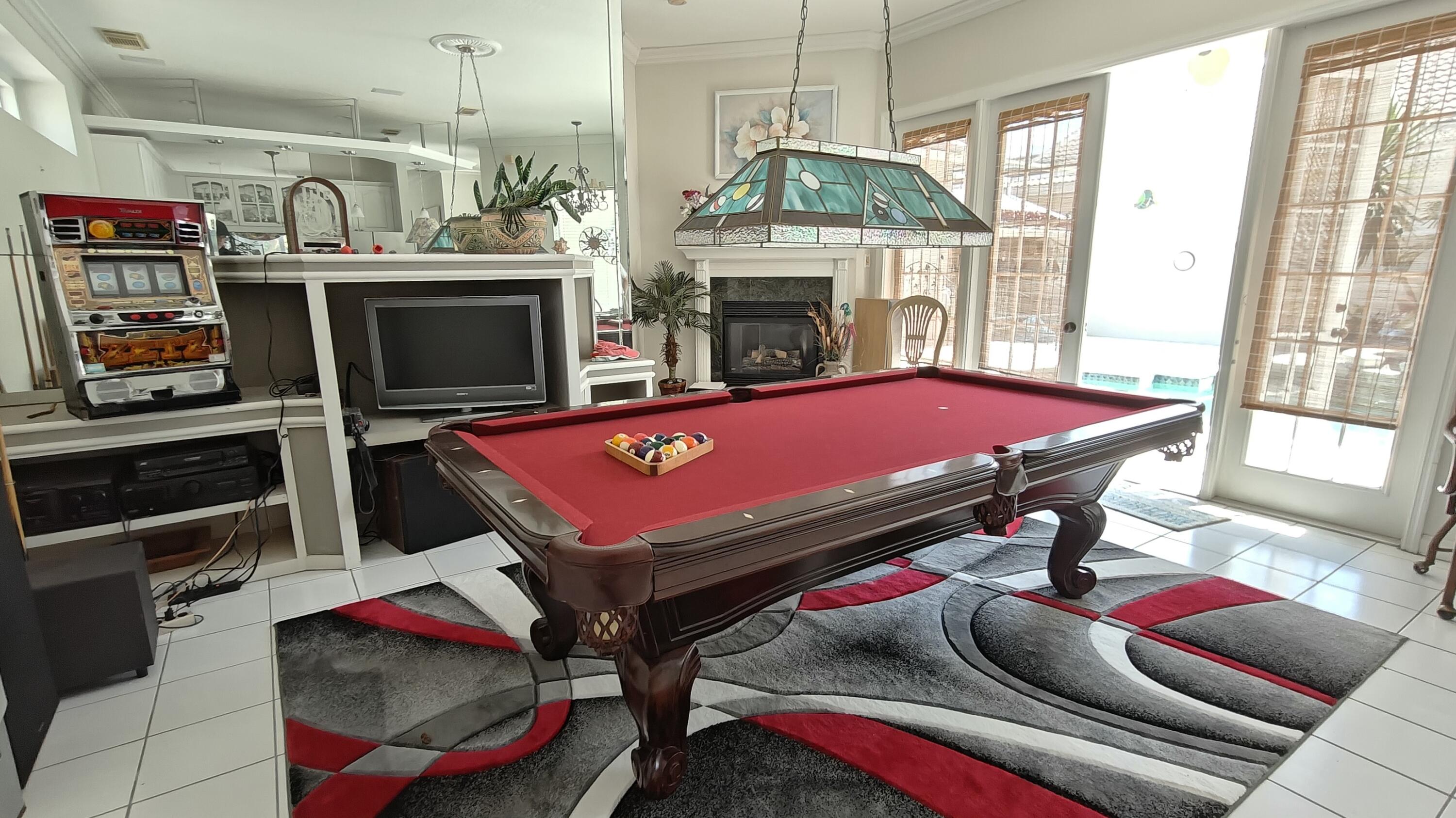 588 SW Saint Johns Bay