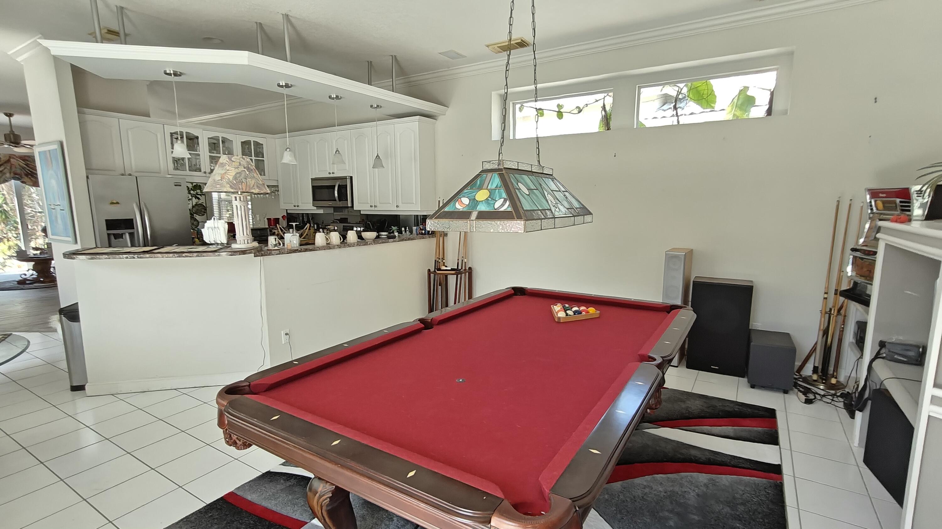 588 SW Saint Johns Bay