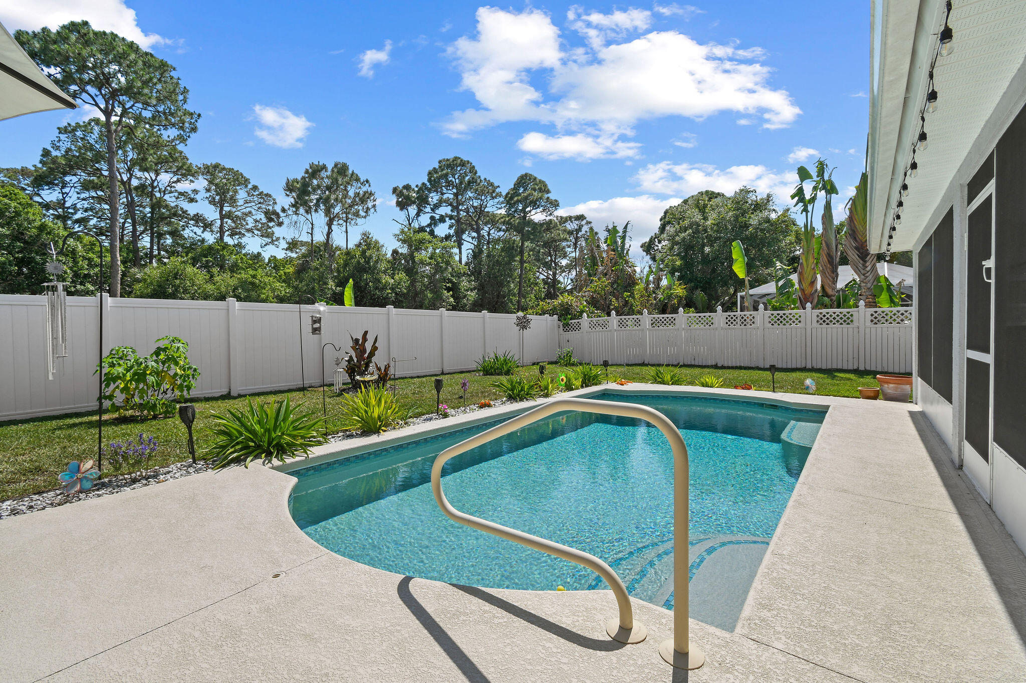 OLEANDER PINES - Residential