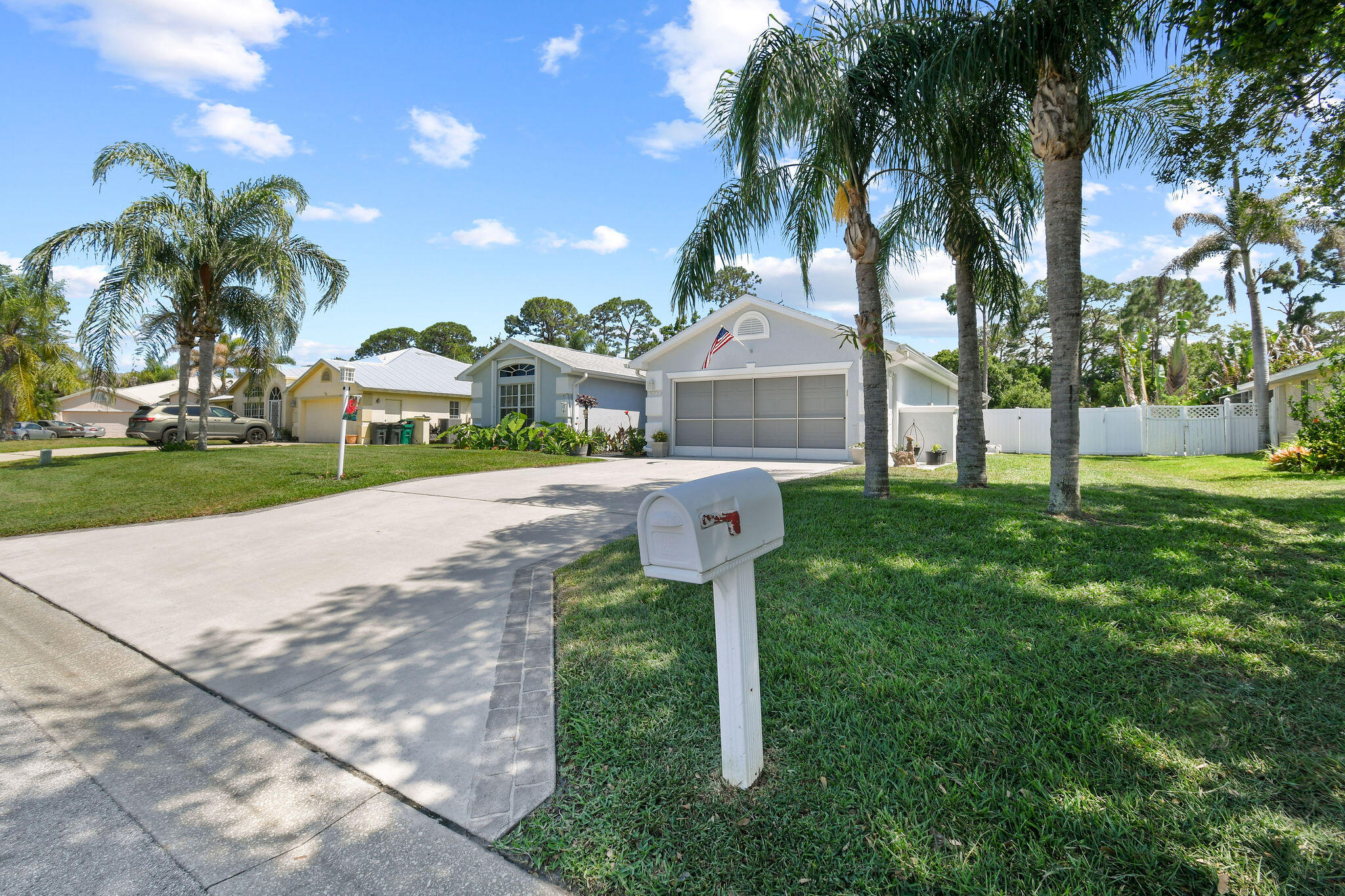 OLEANDER PINES - Residential