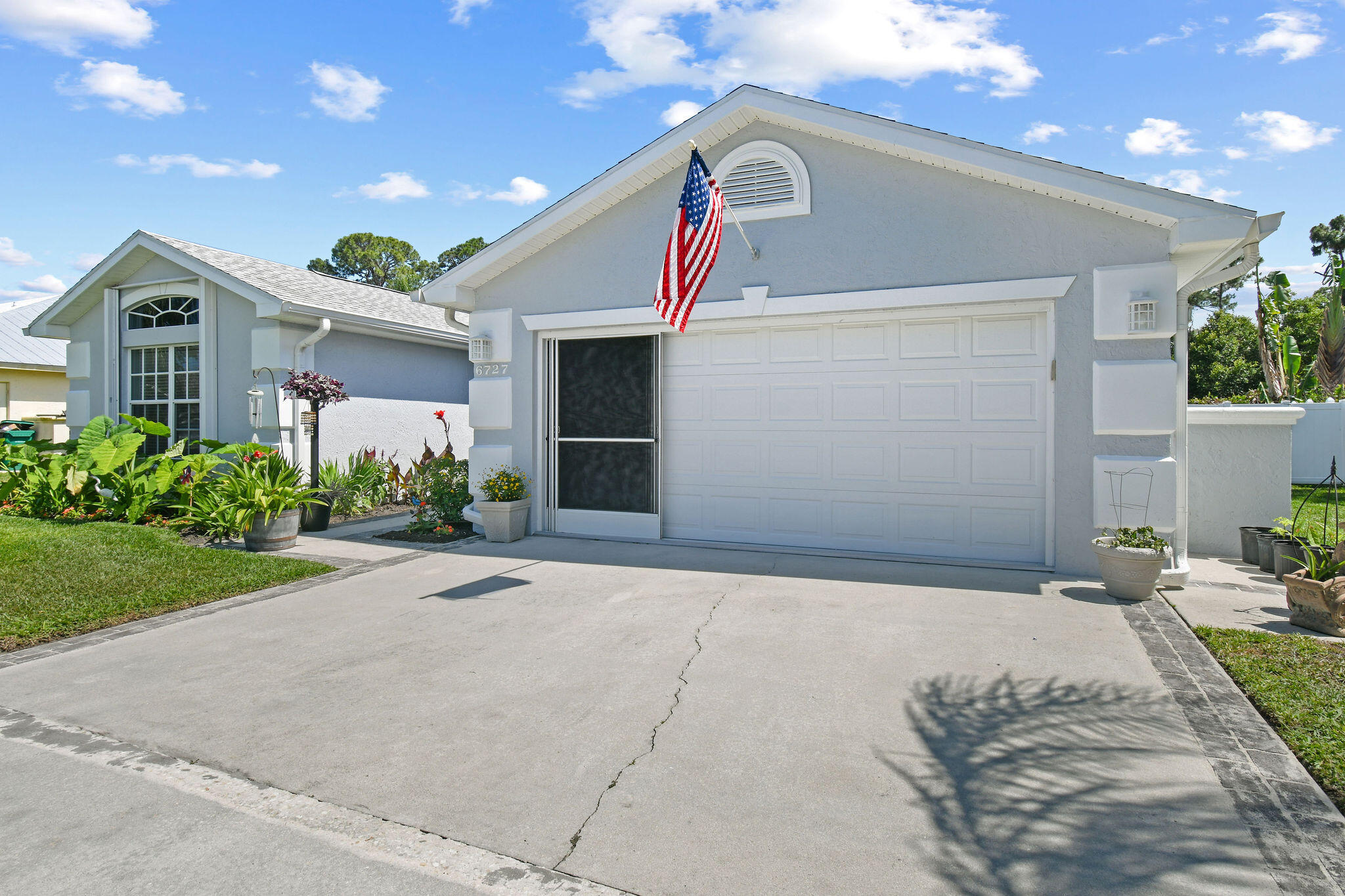 OLEANDER PINES - Residential