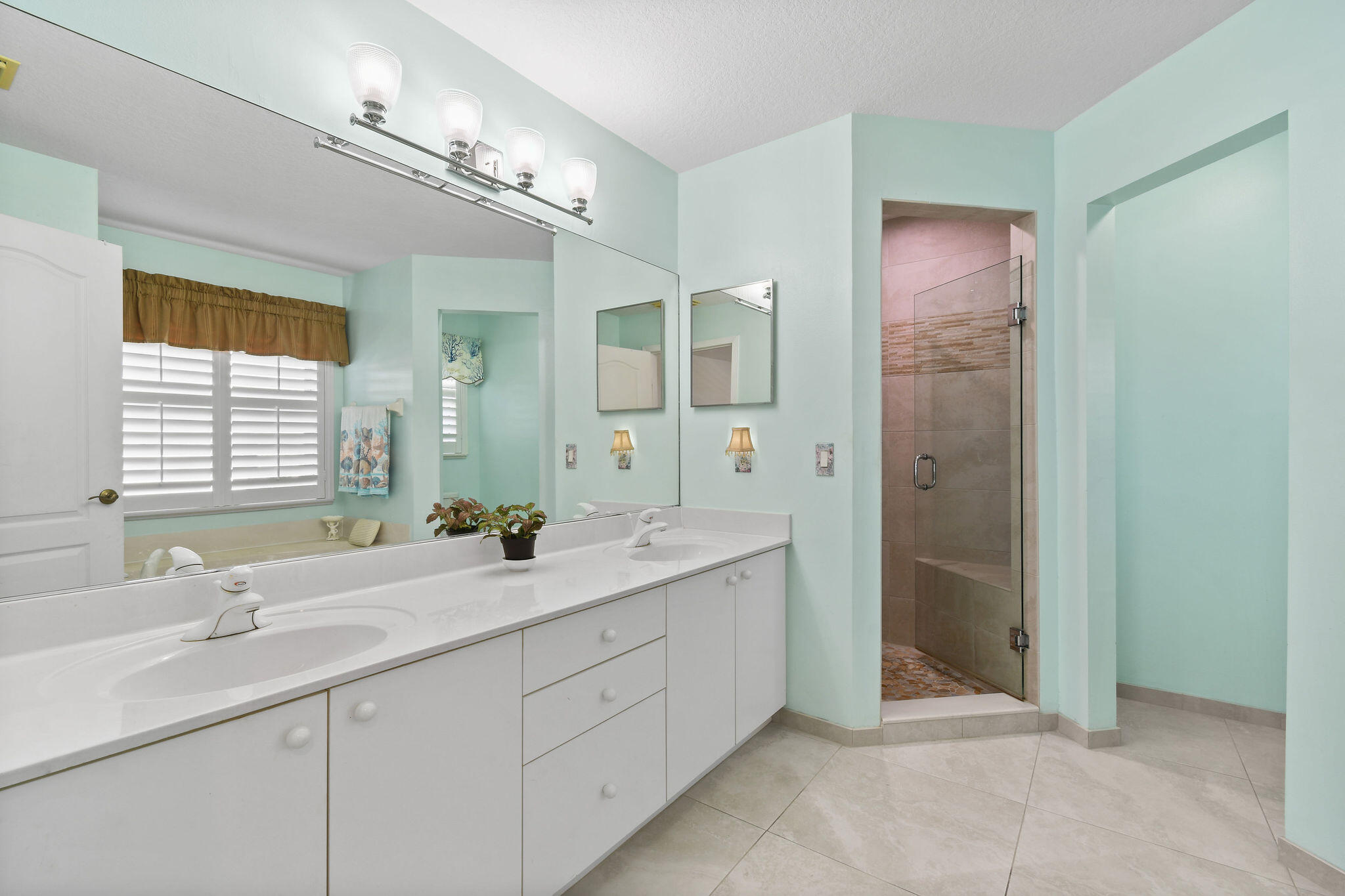 OLEANDER PINES - Residential
