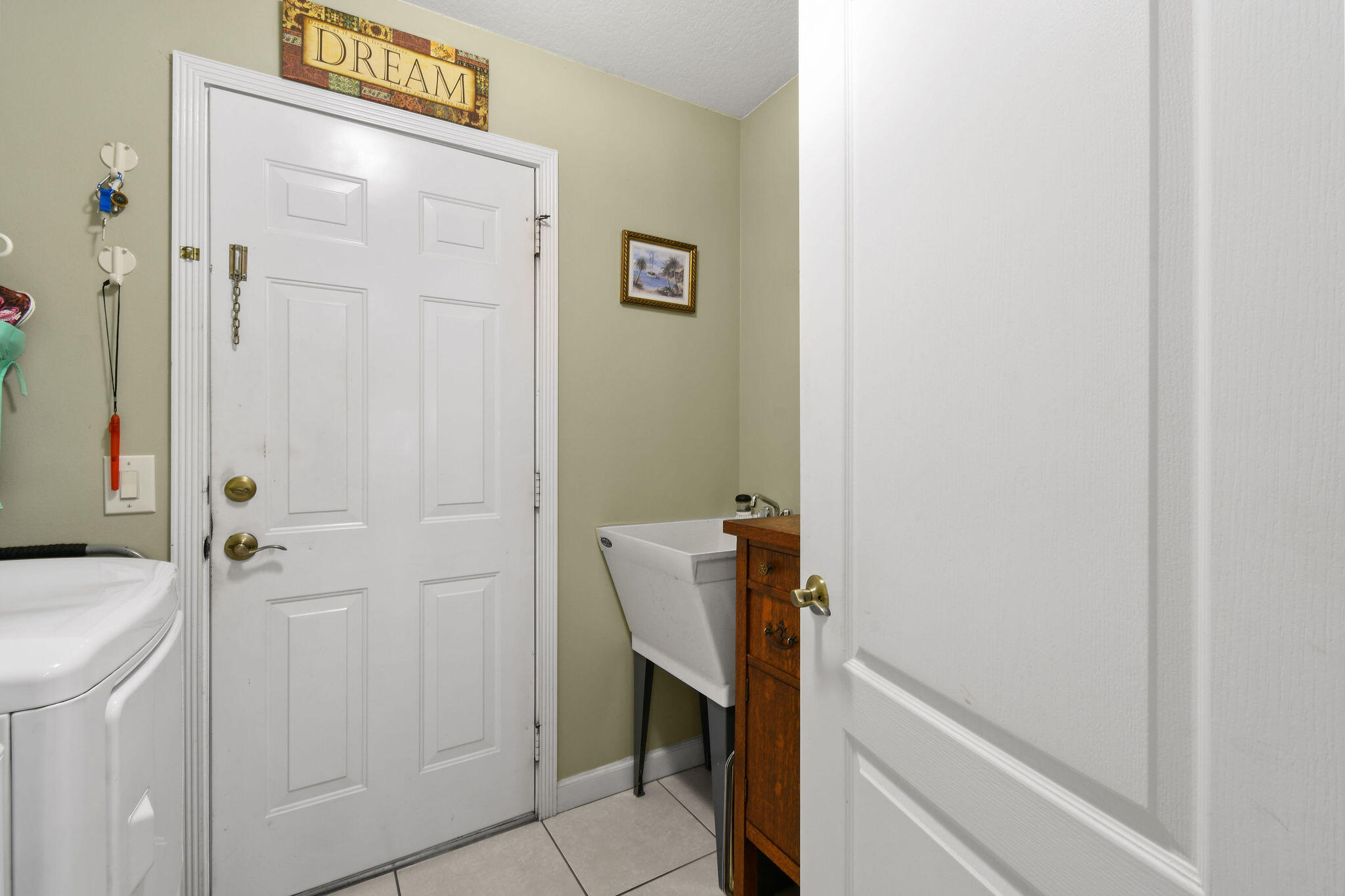 OLEANDER PINES - Residential