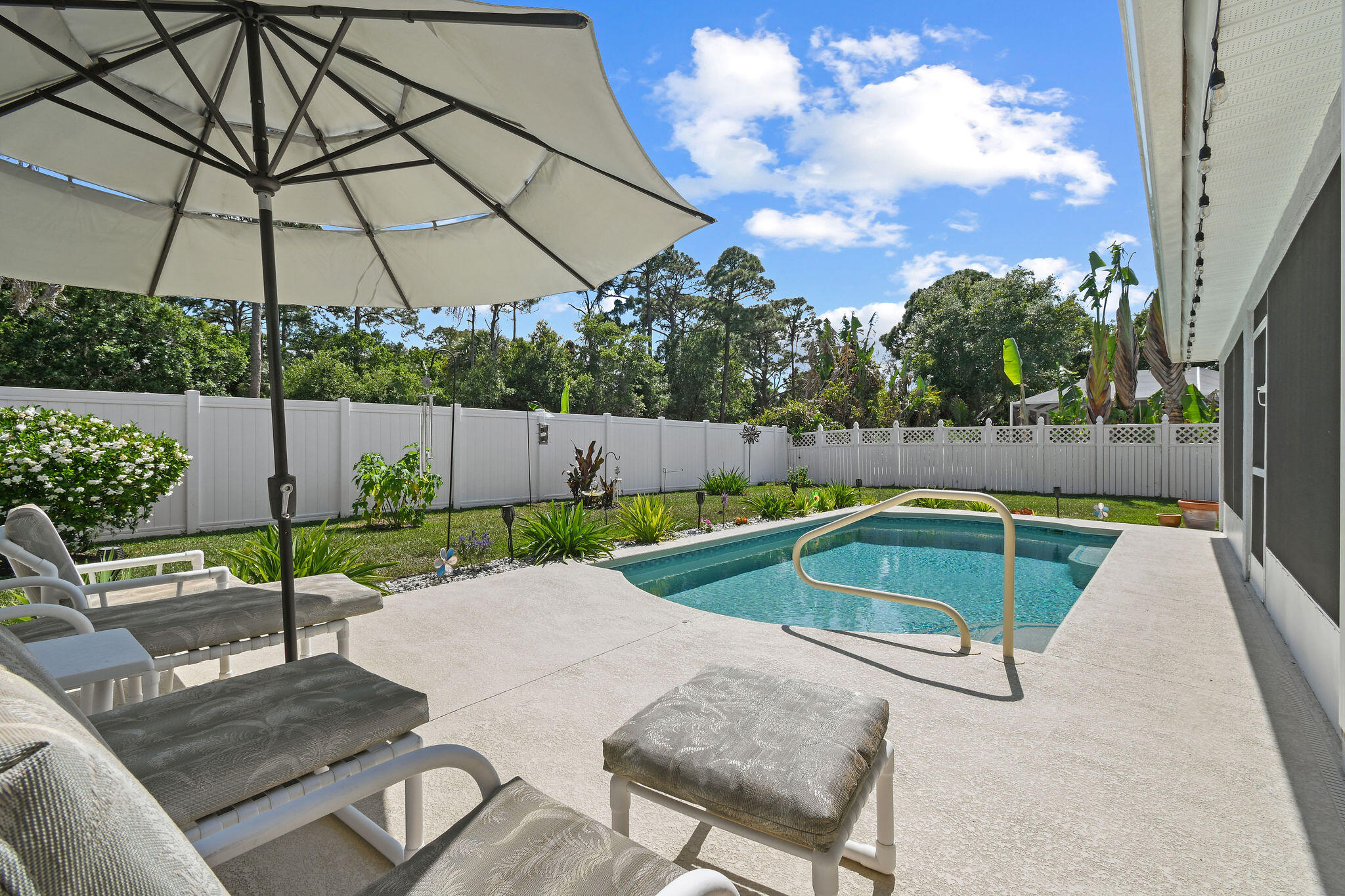 OLEANDER PINES - Residential