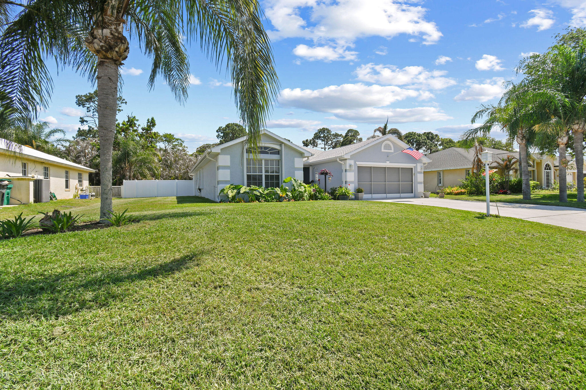 OLEANDER PINES - Residential