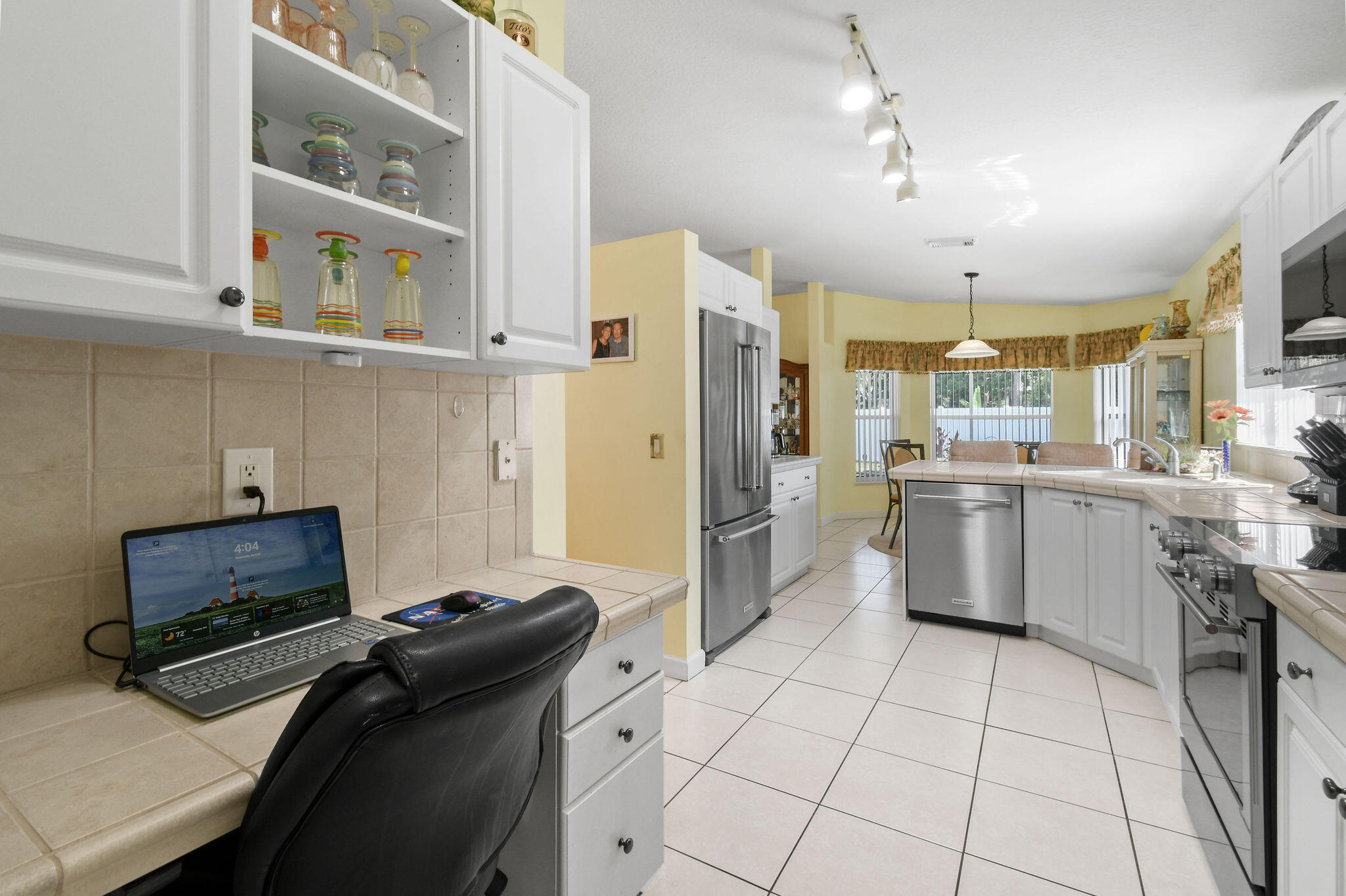 OLEANDER PINES - Residential