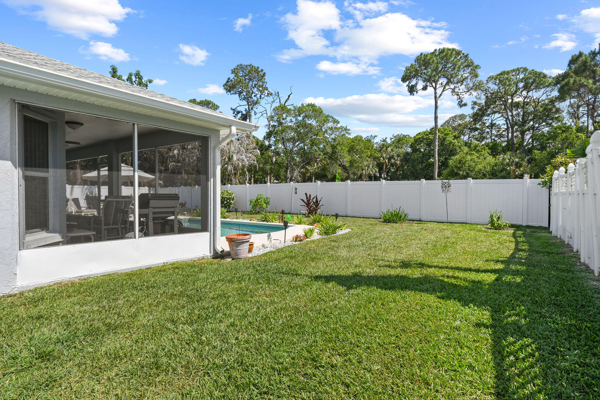 OLEANDER PINES - Residential