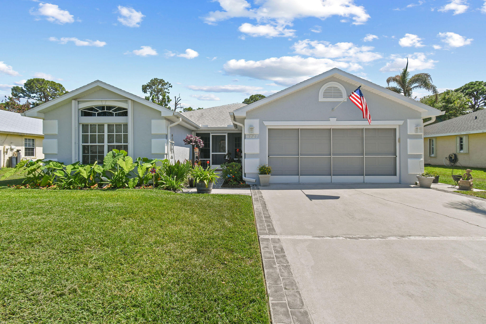 OLEANDER PINES - Residential