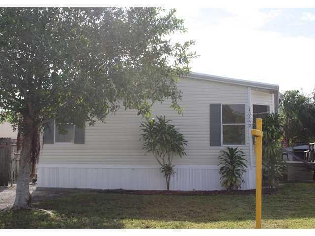 WATERGATE ESTATES HOME - Residential Lease