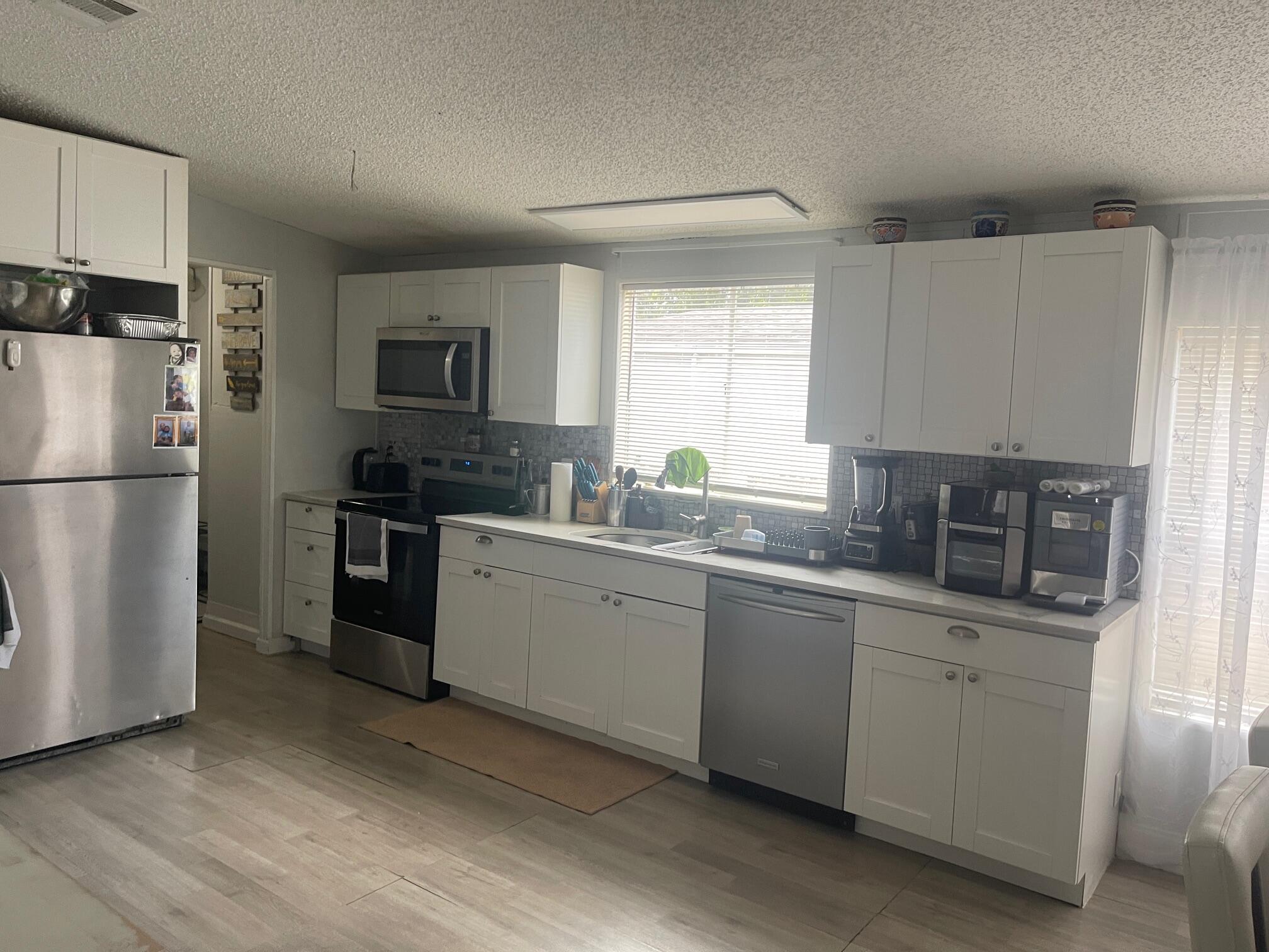 WATERGATE ESTATES HOME - Residential Lease