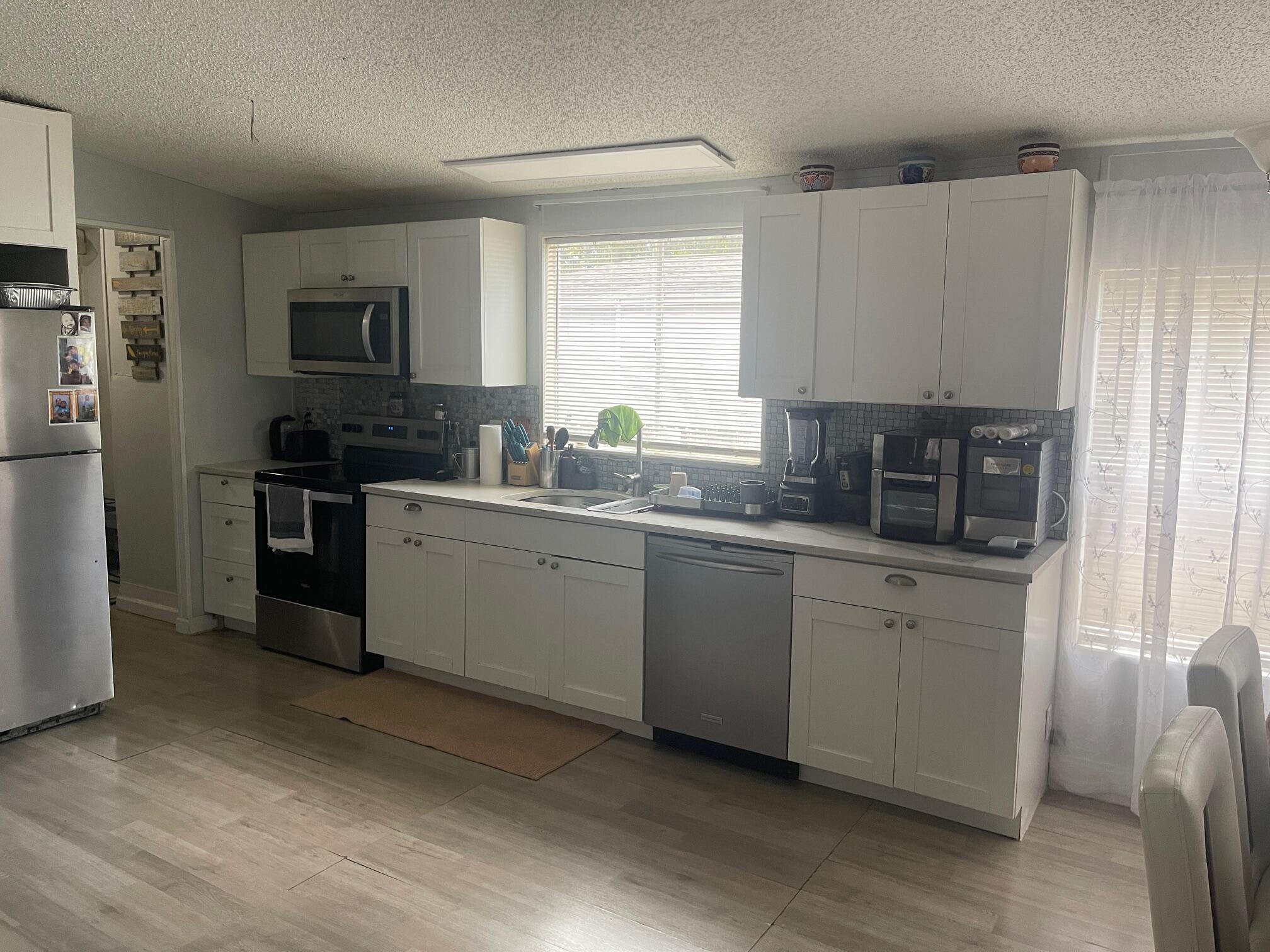 WATERGATE ESTATES HOME - Residential Lease