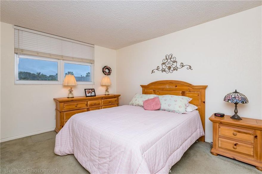 BEAUTIFUL 55 OLDER COMMUNITY 2 BDRM 2 BTH CONDO LOCATED ON A LOWER FLOOR, GARDEN VIEW. THIS PROPERTY IS IN THE HEART OF EVERYTHING, GOLF WITH A CHAMPIONSHIP COURSE JUST DOEN THE ROAD, WANT TO GO TO BEACH A SHORT WALK OVER THE BRIDGE. THE PROPERTY IS A VERY ACTIVE COMMUNITY, HEATED POOL, EXCERCISE ROOM, MENS AND WOMEN SHOWERS, OUTDOOR GRILLS AND DINNING. WE ALSO HAVE A 39 SLIP MARINA TO DOCK YOUR BOAT WHEN AVAILABLE WITH NO FIXED BRIDGES AND DIRECT OCEAN  ACCESS.YOU ARE A SHORT RIDE TO THE FISHING PIER AND THE NEW RENOVATED BEACH AND PIER AND NIGHT LIFE WITH NEW RESTAURANTS AND DRINKING ESTABLISHMENTS NOT TO MENTION A ROOF TOP LOUNGE. POMPANNO BEACH IS A DESTINATION CITY.