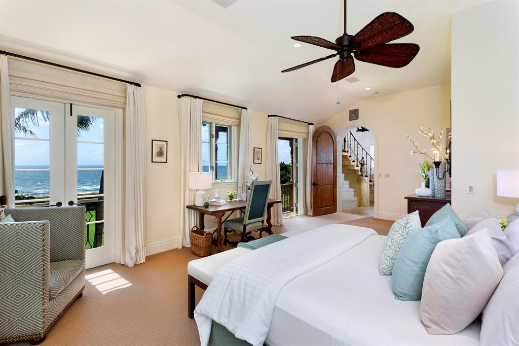 EL BRAVO PARK - Residential