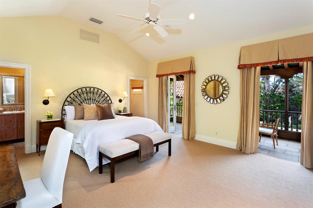 EL BRAVO PARK - Residential