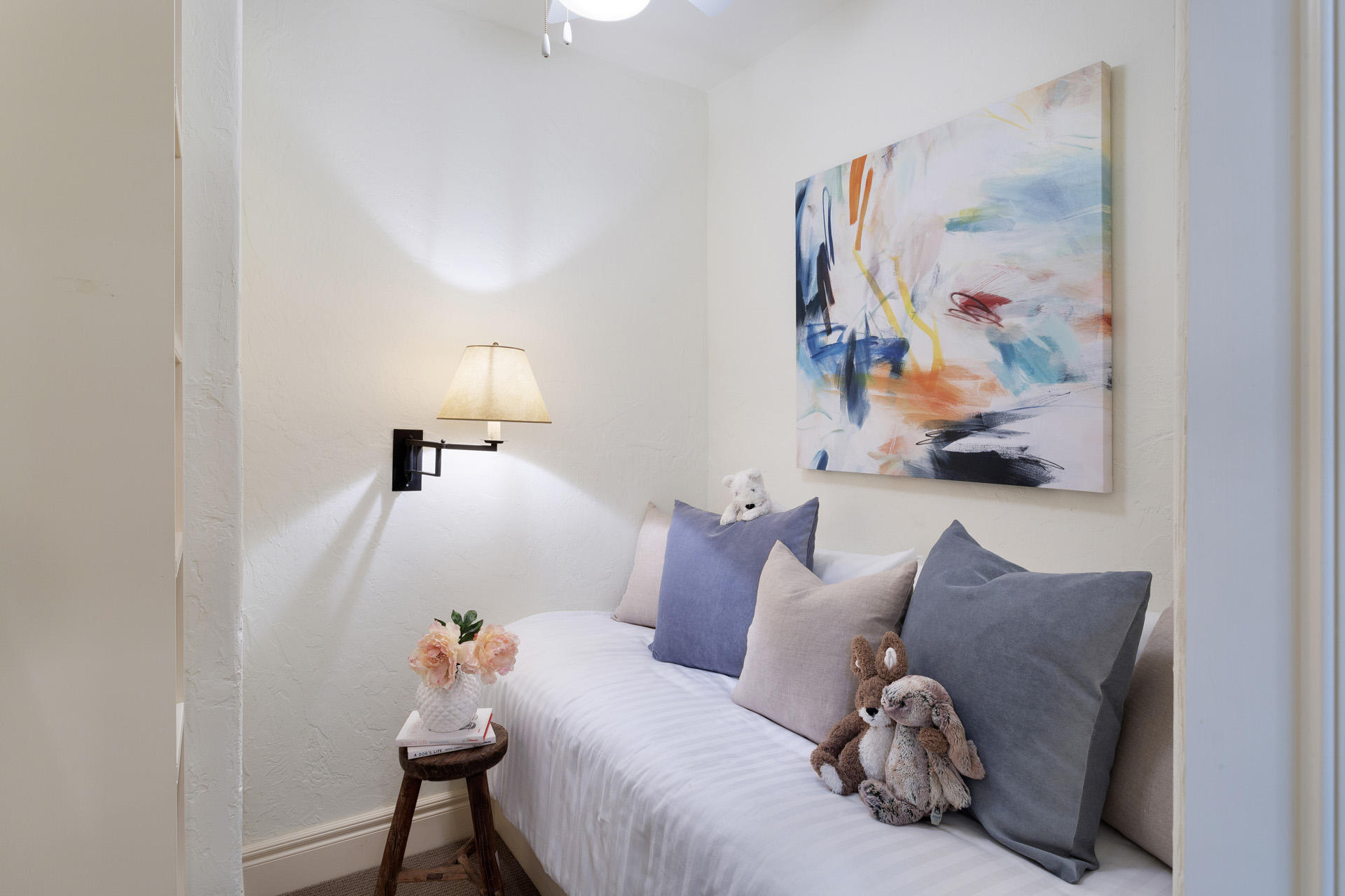 EL BRAVO PARK - Residential