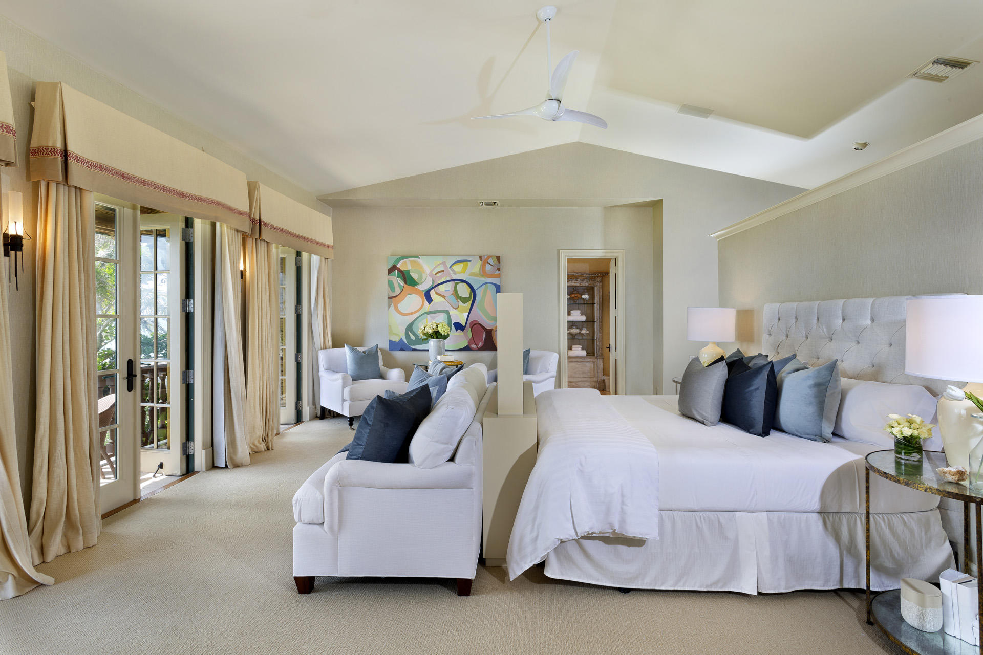 EL BRAVO PARK - Residential