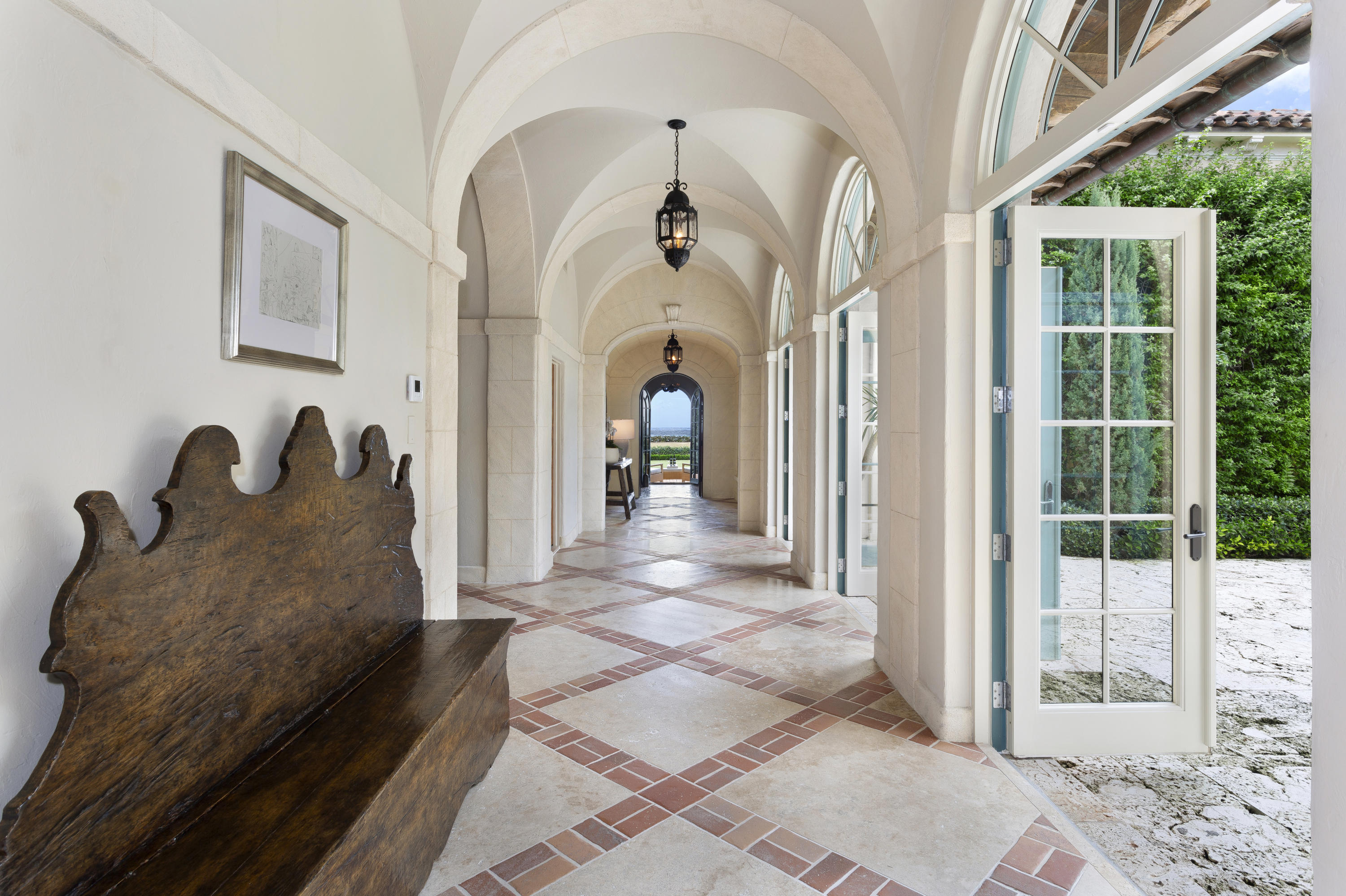 EL BRAVO PARK - Residential