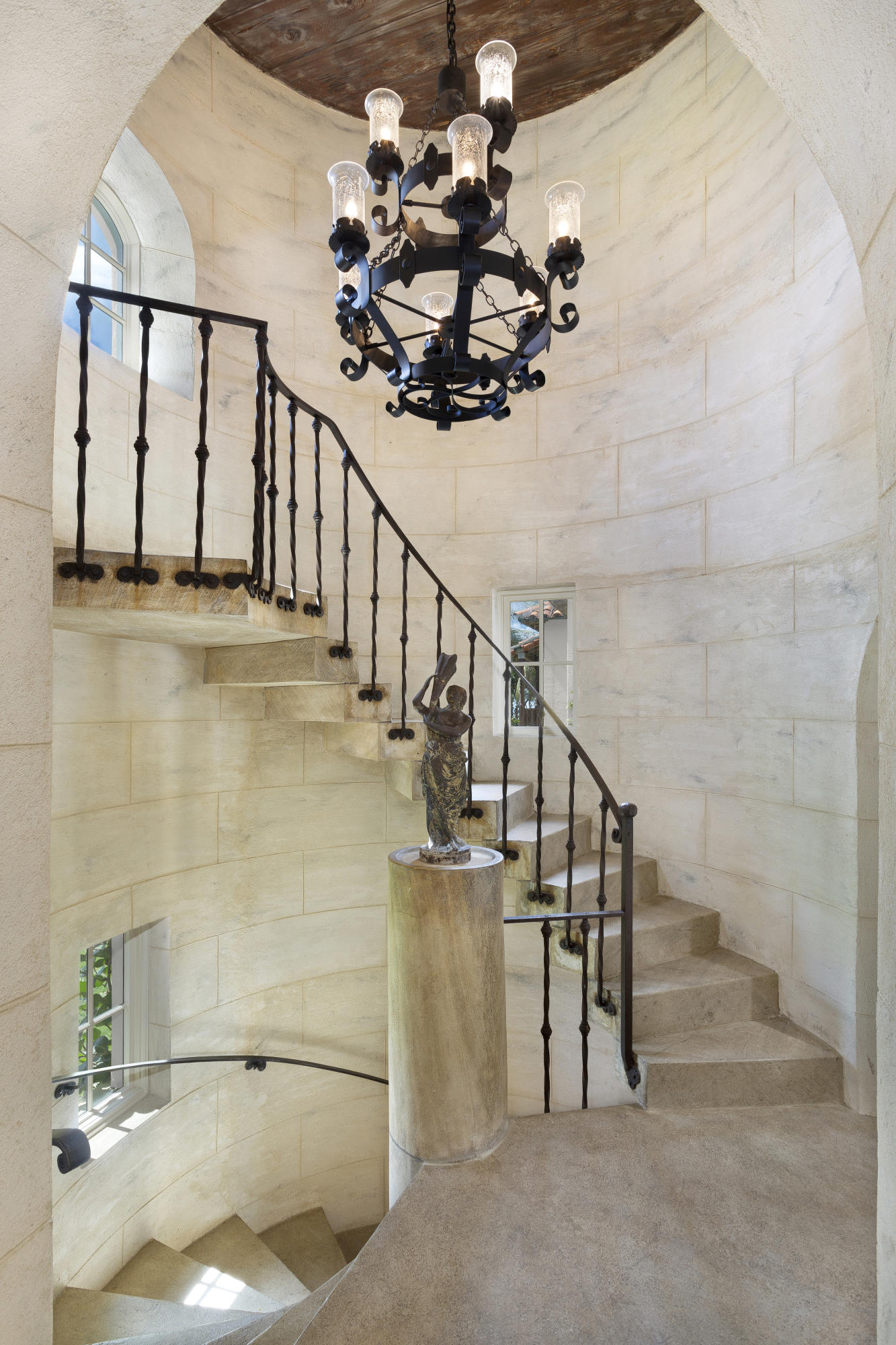 EL BRAVO PARK - Residential