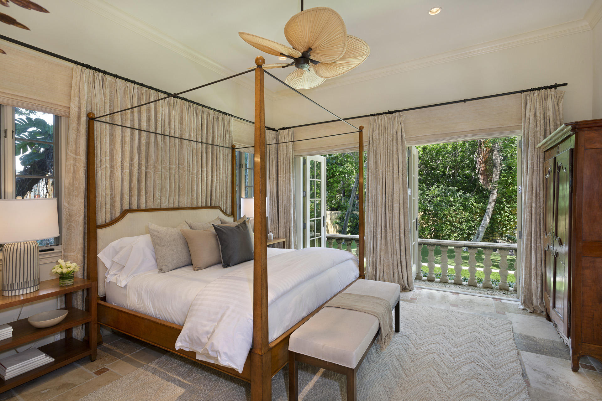 EL BRAVO PARK - Residential