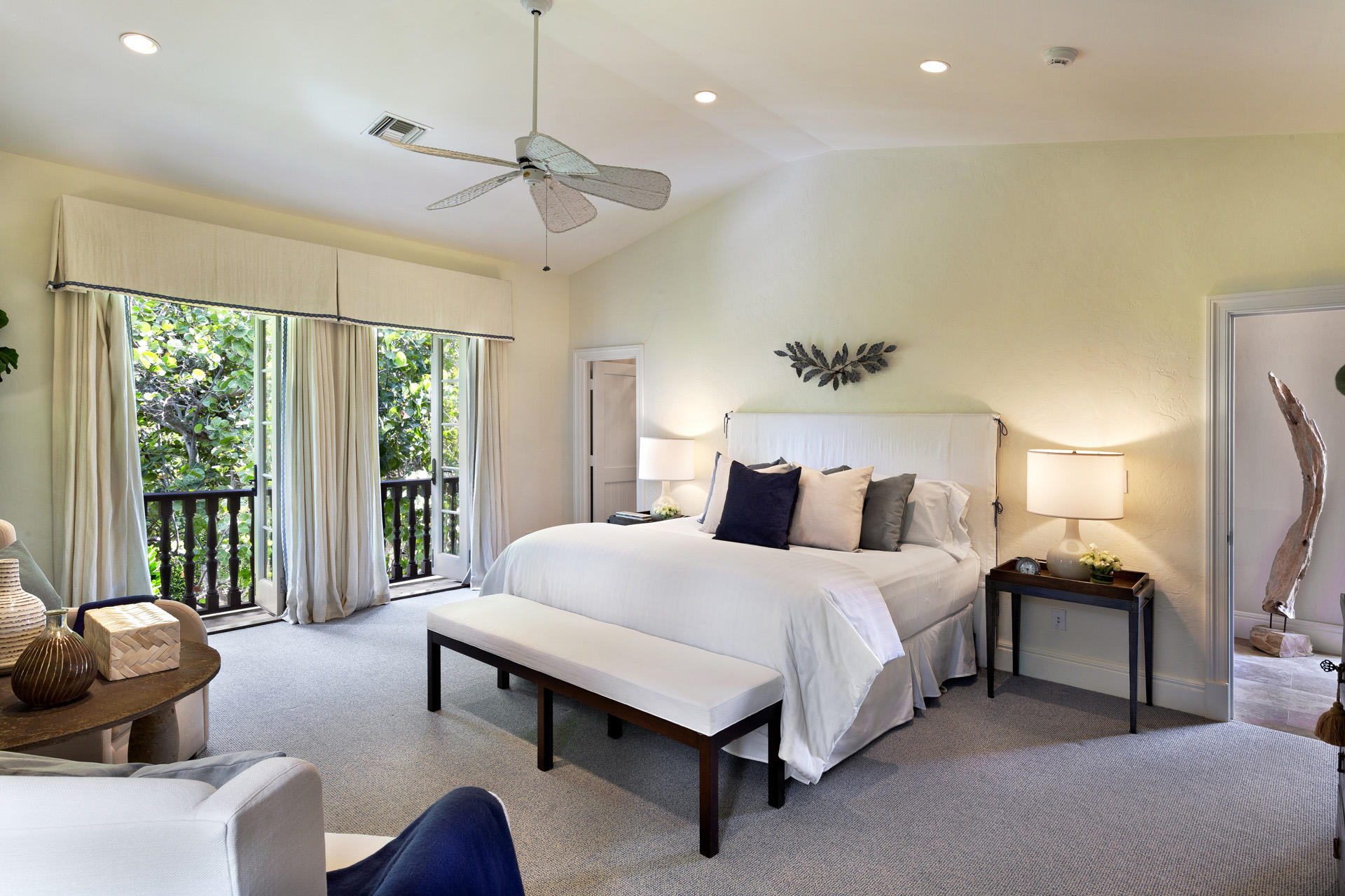 EL BRAVO PARK - Residential