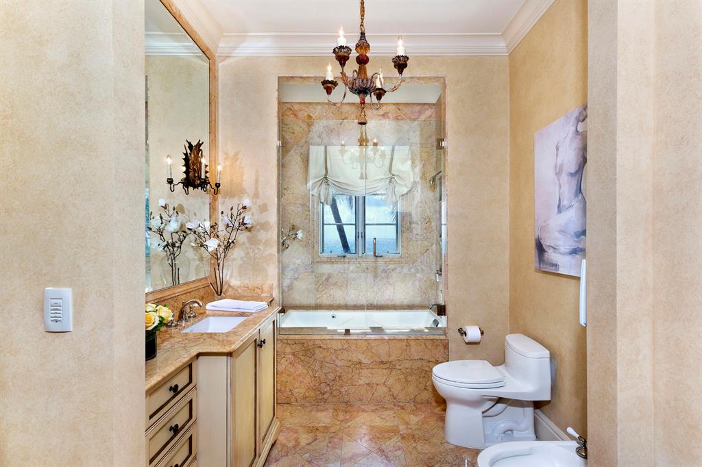 EL BRAVO PARK - Residential