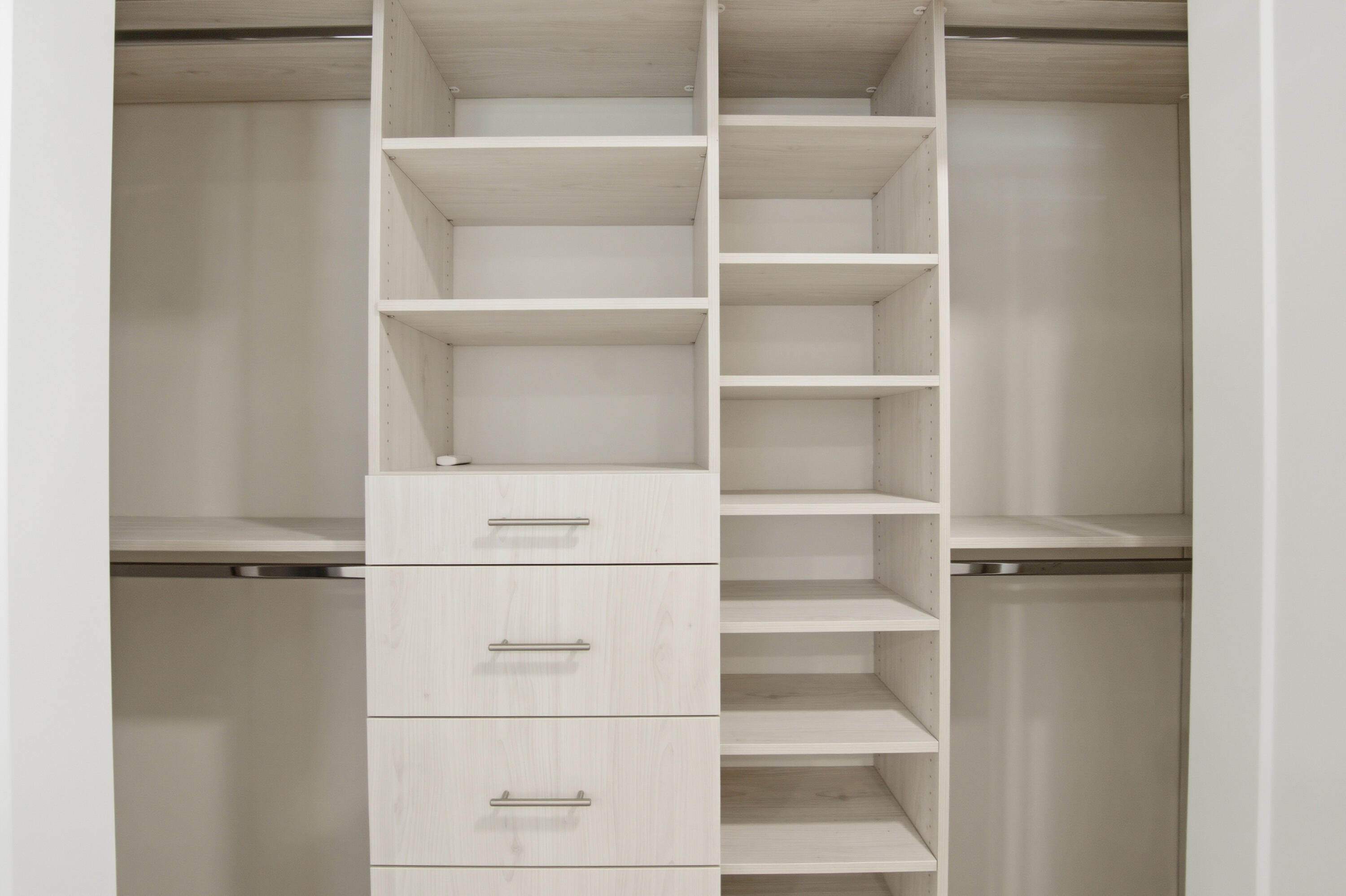 CRYSTAL HEIGHTS - Residential