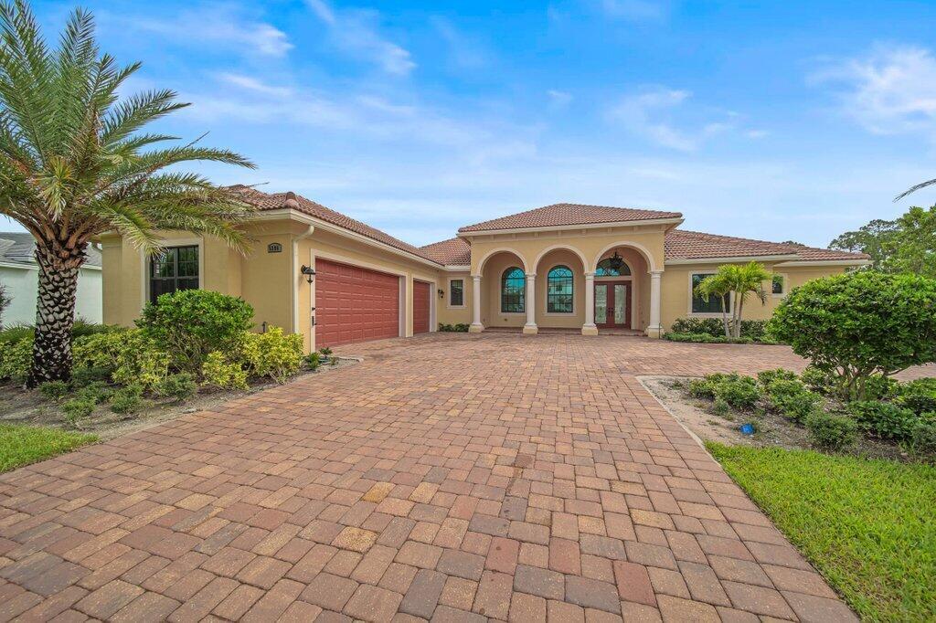 5286 SW Pomegranate Way