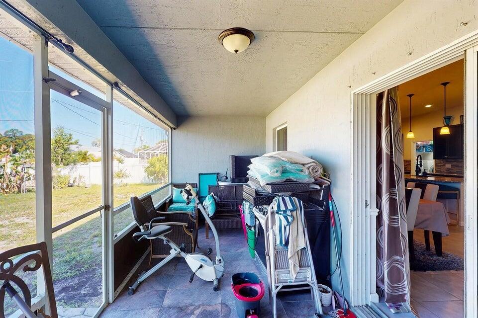 PORT ST LUCIE SECTION 18 - Residential