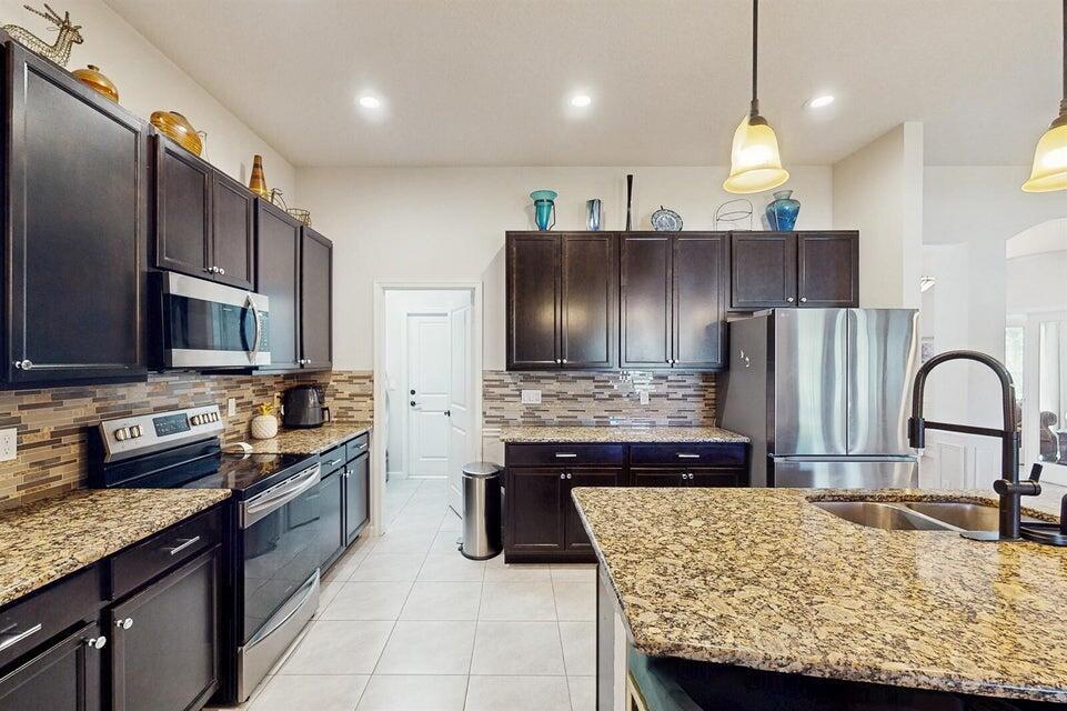 PORT ST LUCIE SECTION 18 - Residential