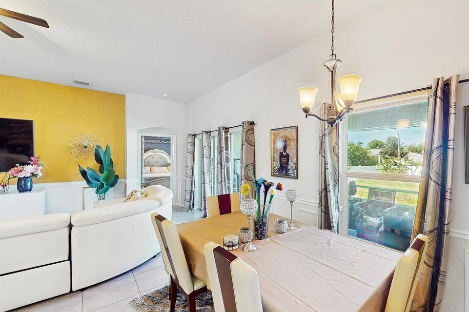 PORT ST LUCIE SECTION 18 - Residential