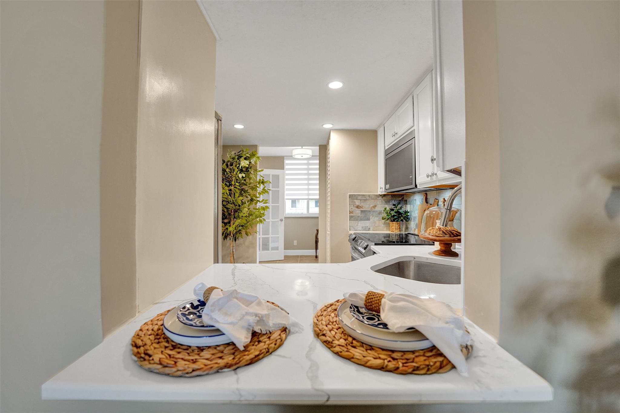 PALM COURT - Residential