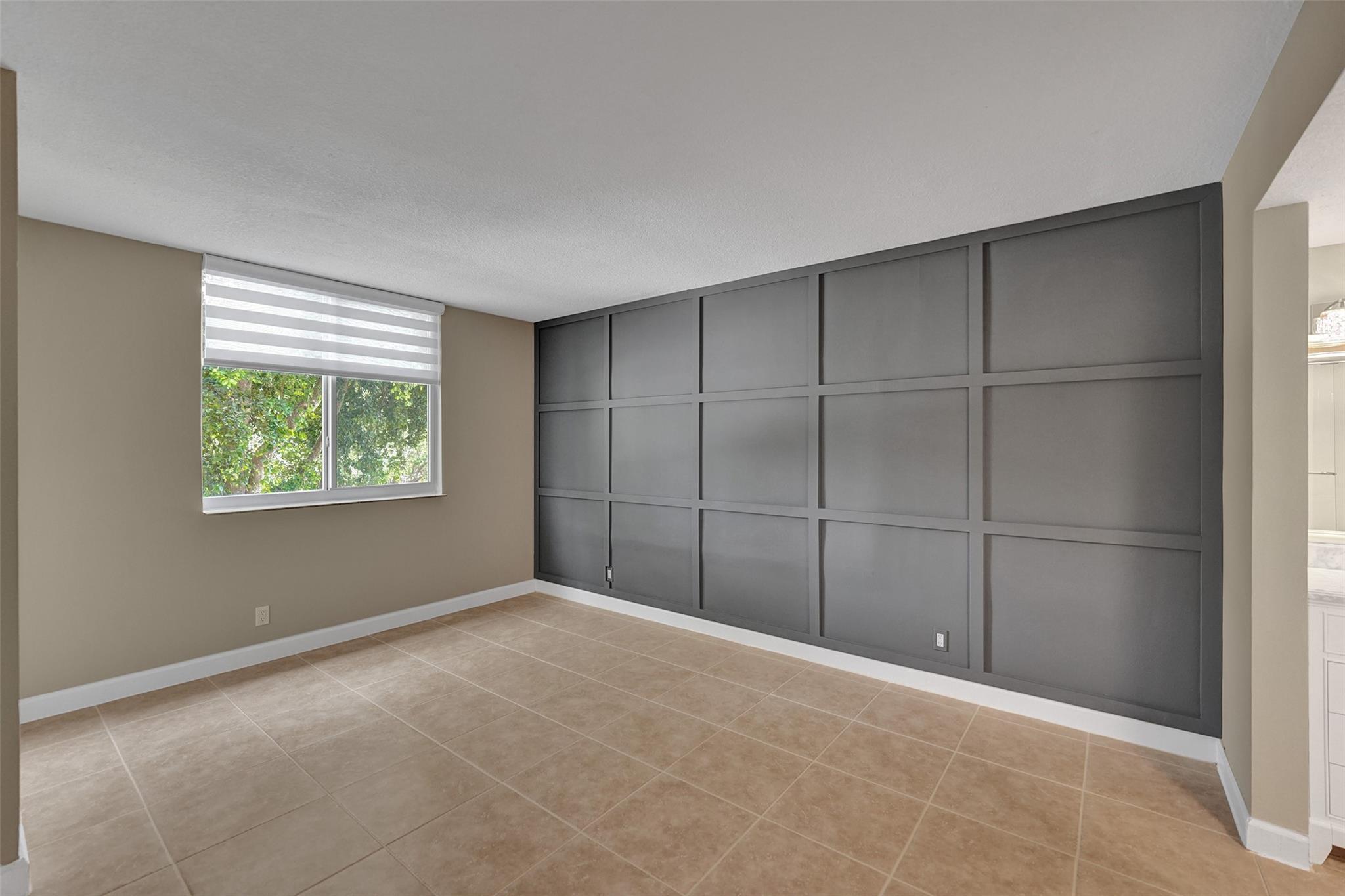 PALM COURT - Residential