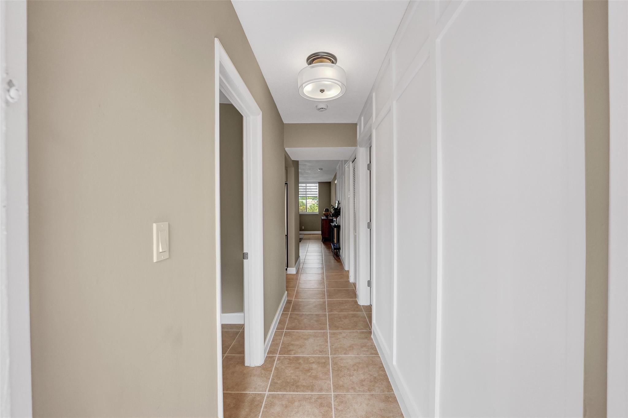 PALM COURT - Residential
