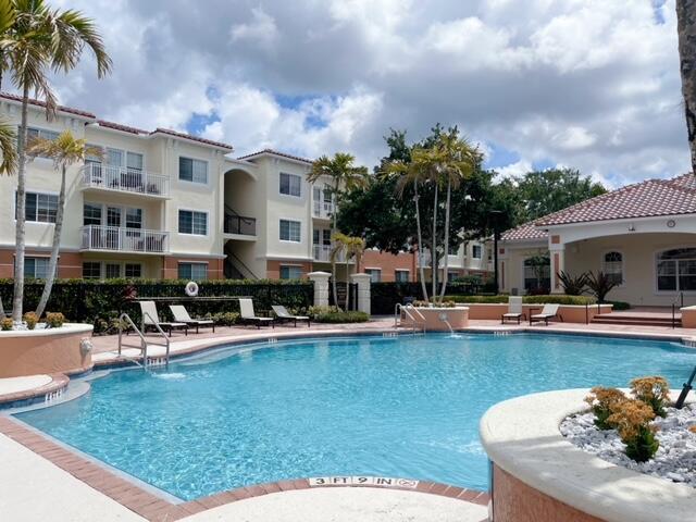 MEZZANO CONDO - Residential Lease