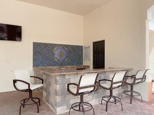 MEZZANO CONDO - Residential Lease