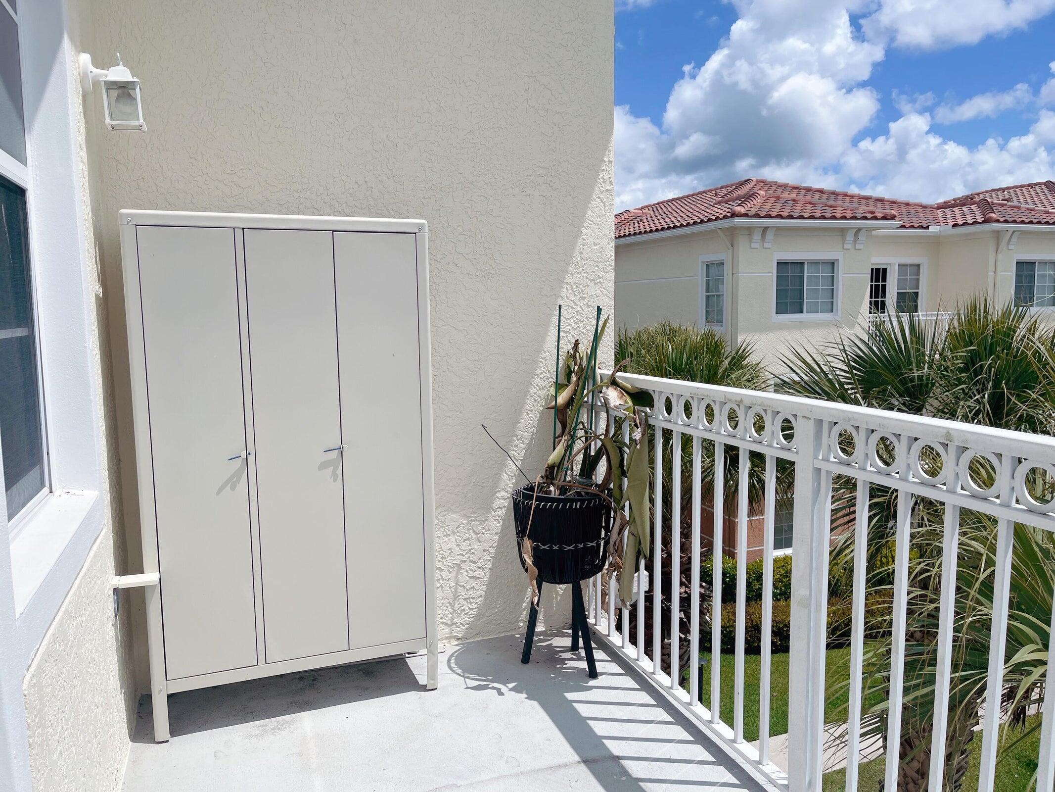 MEZZANO CONDO - Residential Lease