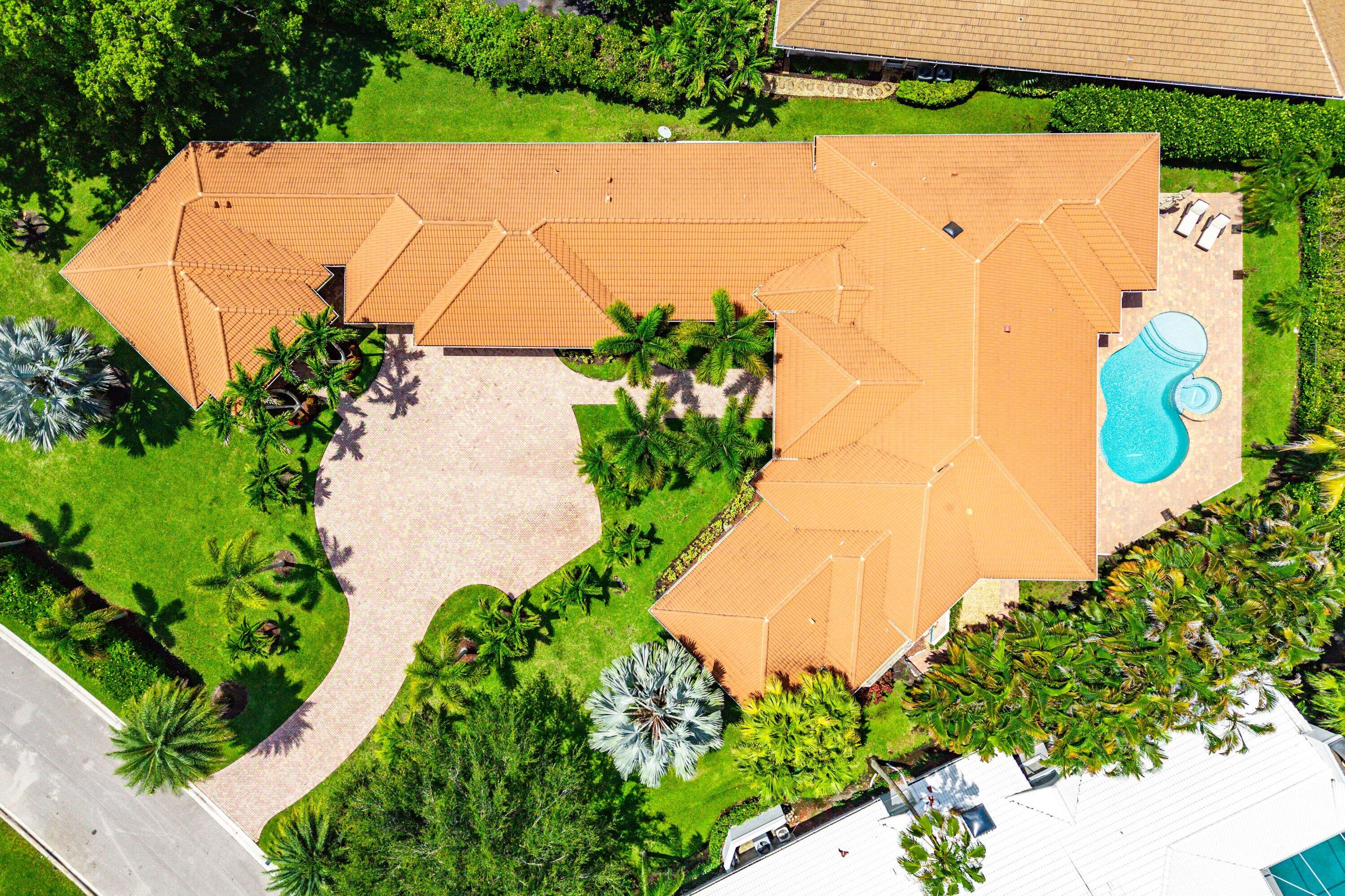 221 THORNTON Drive, Palm Beach Gardens FL 33418