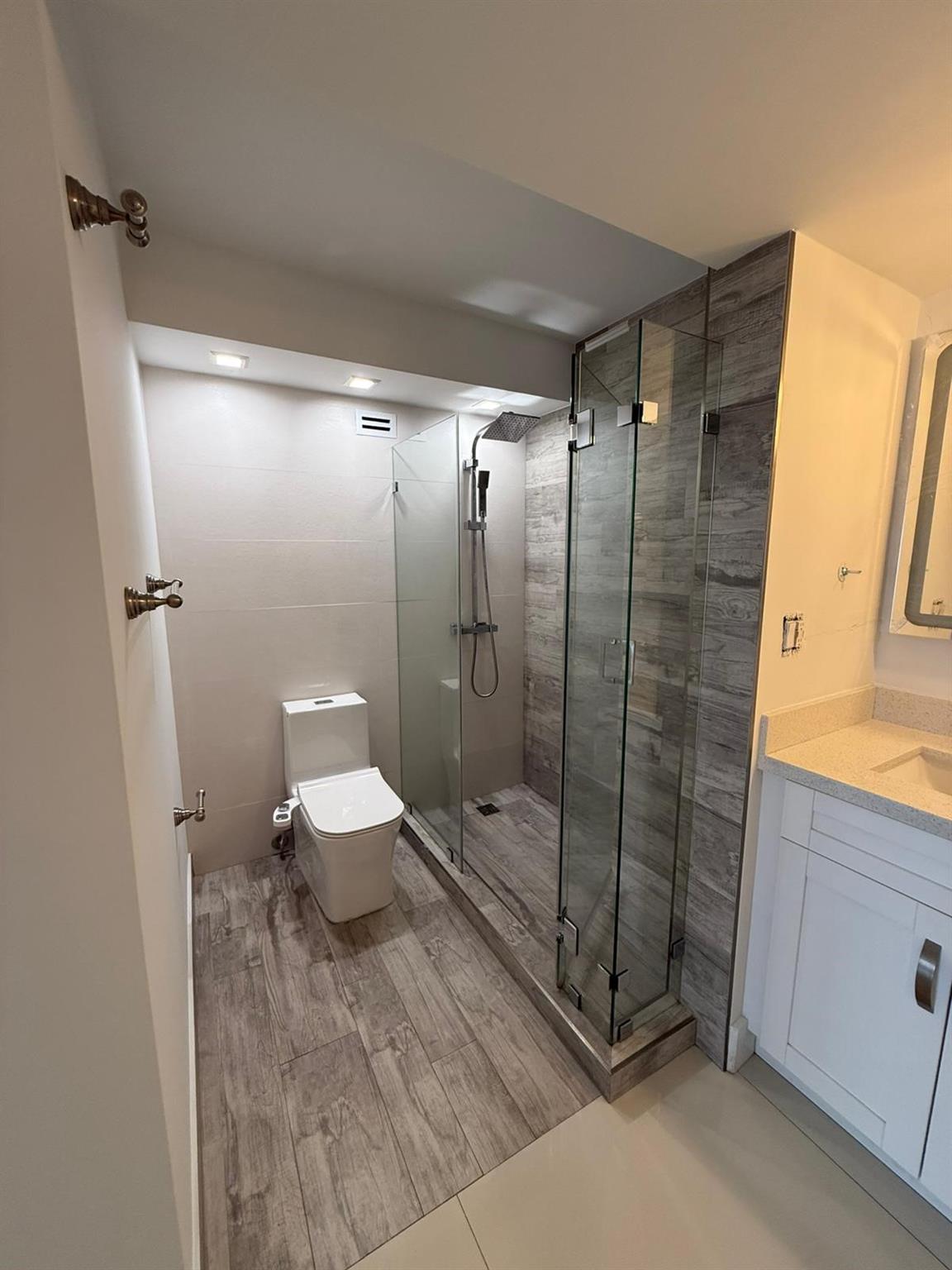 Maison Grande Condo - Residential Lease